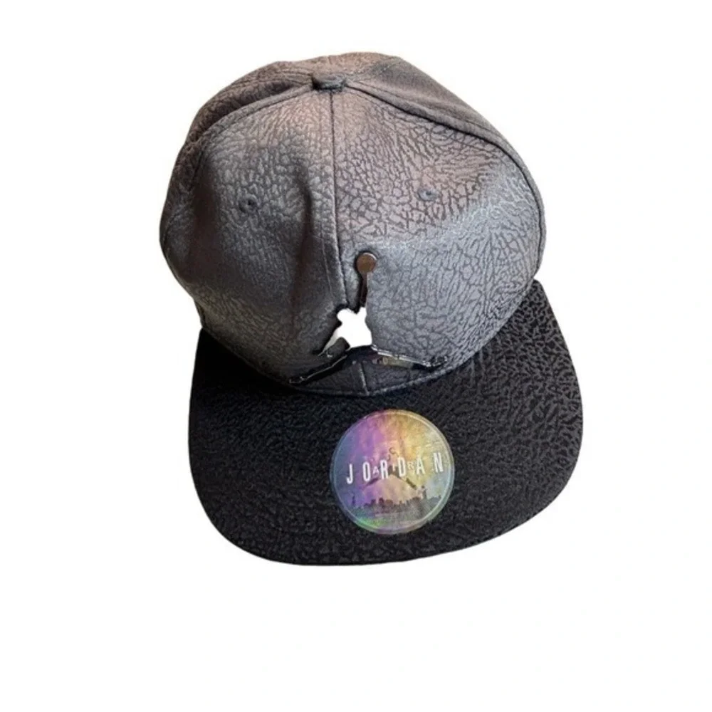 Jordan Elephant Print‎ Snapback Hat Charcoal Black Metallic Jumpman Youth